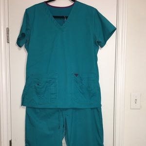 Med couture teal scrub set
